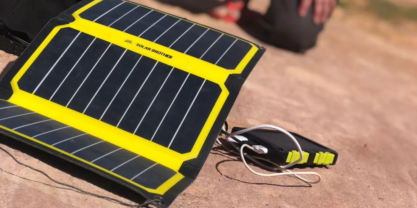 découvrez notre comparatif des meilleures batteries externes adaptées à la randonnée. choisissez le modèle idéal pour rester connecté lors de vos aventures en plein air, avec des caractéristiques détaillées, des avis d'utilisateurs et des conseils pratiques.
