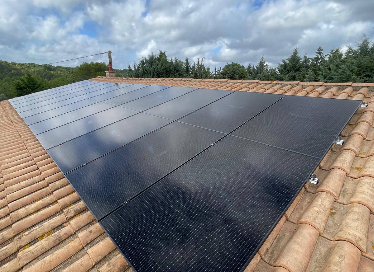 découvrez comment l'autonomie solaire transforme votre consommation d'énergie. optimisez votre indépendance énergétique grâce à des solutions solaires innovantes et durables.