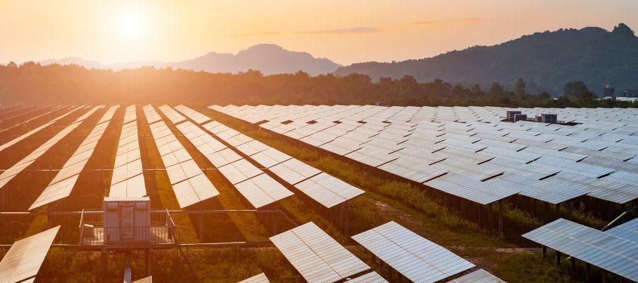 découvrez notre guide complet sur le bilan solaire : une analyse détaillée de la production d'énergie solaire, des conseils pour optimiser votre installation et des solutions pour maximiser votre rendement énergétique. évaluez l'efficacité de vos panneaux solaires dès aujourd'hui !