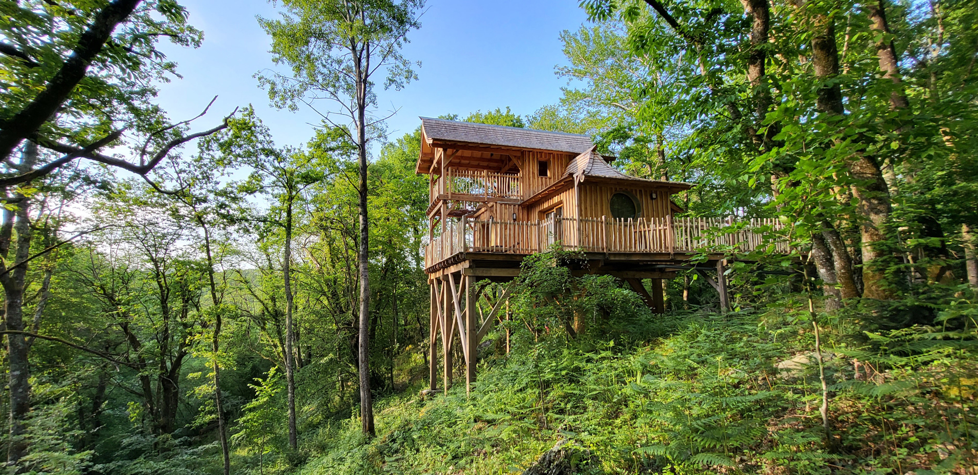 découvrez notre charmante cabane en montagne, un refuge idéal pour échapper à la routine. profitez de paysages à couper le souffle, d'activités en plein air et d'un cadre tranquille pour vous ressourcer.