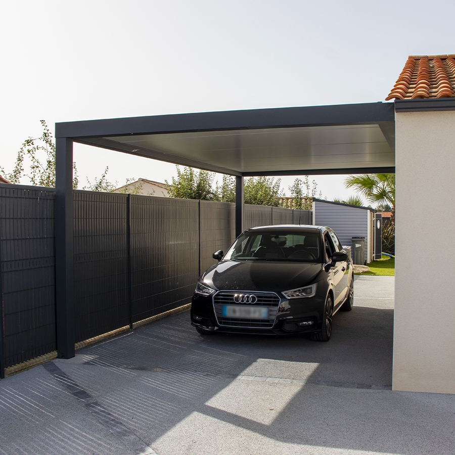 découvrez notre sélection de carports élégants et fonctionnels, idéaux pour protéger votre véhicule des intempéries. fabriqués avec des matériaux durables, nos carports s'intègrent parfaitement à votre extérieur tout en offrant une solution pratique et esthétique pour le stationnement de votre voiture.