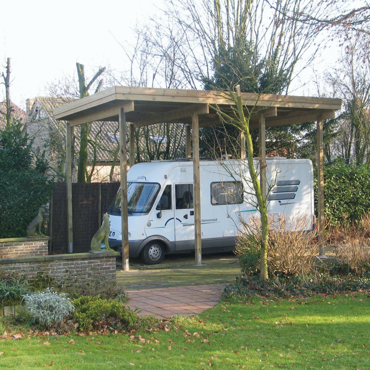 découvrez notre carport économique, la solution idéale pour protéger votre véhicule tout en préservant votre budget. ce abri auto allie robustesse et design à un prix abordable.