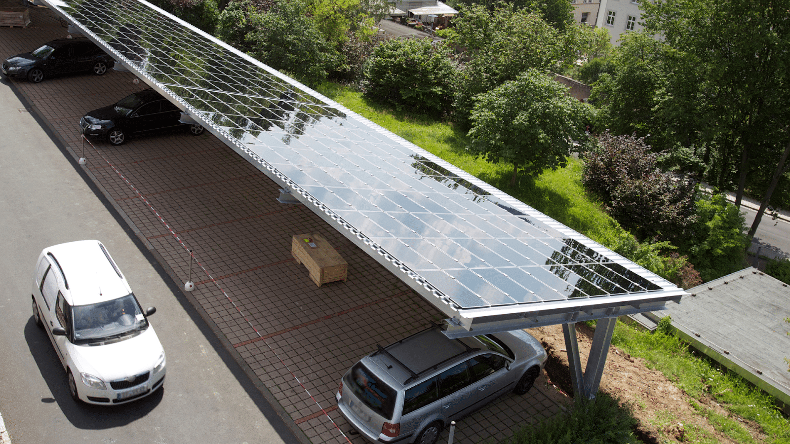 découvrez notre carport économique, la solution idéale pour protéger votre véhicule tout en respectant votre budget. fabriqué avec des matériaux de qualité, notre carport offre durabilité et praticité, tout en s'intégrant harmonieusement à votre espace extérieur.