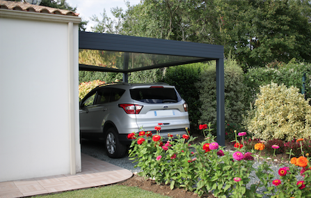 découvrez notre carport solaire avec recharge, la solution idéale pour protéger votre véhicule tout en produisant de l'énergie renouvelable. alliant design moderne et fonctionnalité, ce carport vous permet de recharger votre voiture électrique grâce à l'énergie solaire. profitez d'une autonomie énergétique tout en préservant l'environnement.