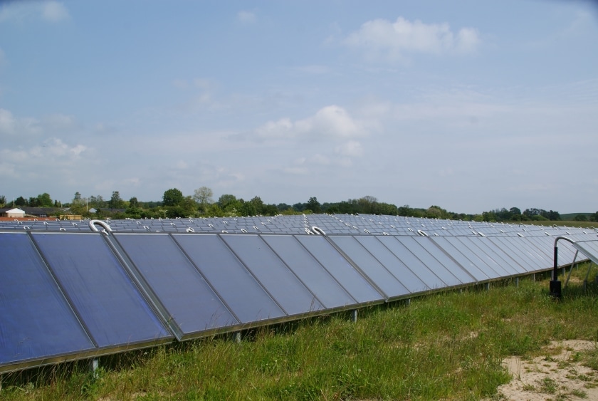 découvrez les avantages du chauffage solaire pour votre serre. optimisez la température de votre espace de culture tout en réduisant votre empreinte carbone. apprenez comment les systèmes de chauffage solaire peuvent prolonger votre saison de croissance et améliorer le rendement de vos plantes.