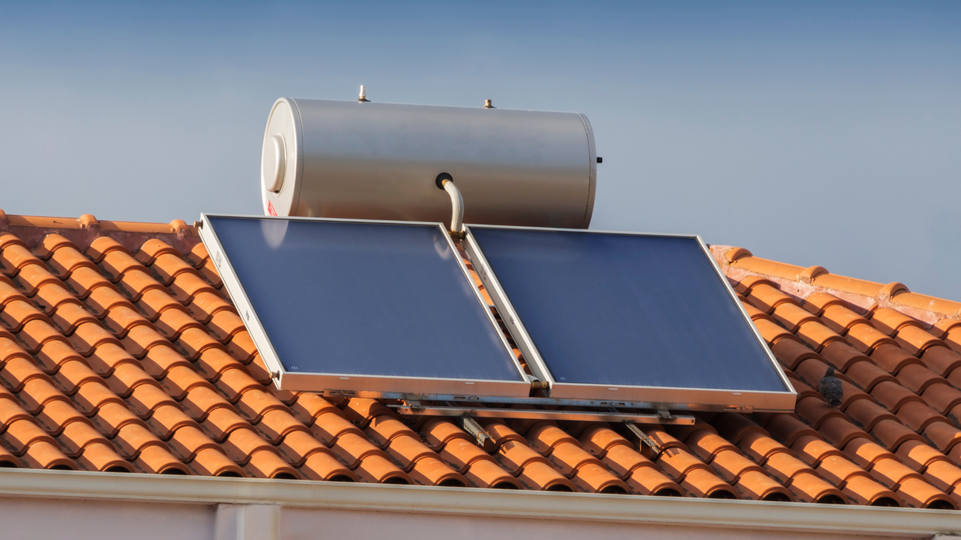 découvrez les avantages des chauffe-eaux solaires, une solution écologique et économique pour produire de l'eau chaude. profitez de l'énergie solaire pour réduire votre facture d'électricité tout en respectant l'environnement.