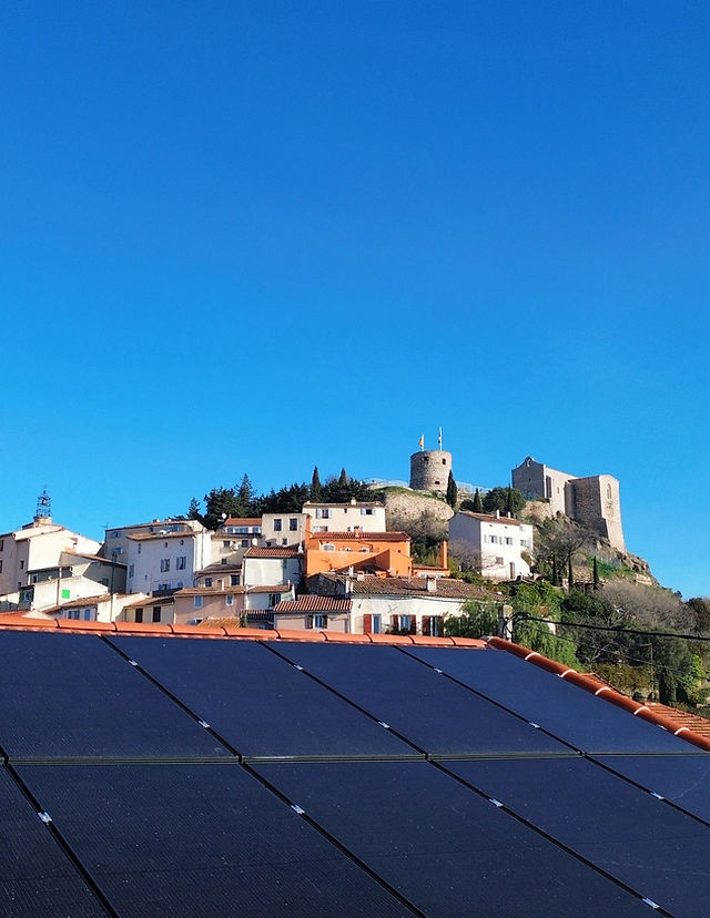 découvrez comment choisir le bon installateur de panneaux photovoltaïques dans le var. profitez de conseils d'experts, de critères essentiels et d'astuces pour garantir une installation optimale et un rendement maximal de votre système solaire.