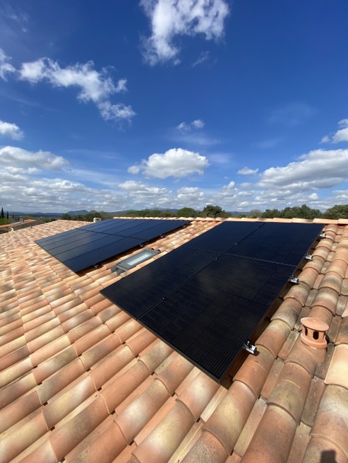 découvrez comment choisir le meilleur système photovoltaïque à montpellier pour optimiser votre production d'énergie solaire. suivez nos conseils pour profiter des avantages économiques et écologiques des panneaux solaires dans votre région.
