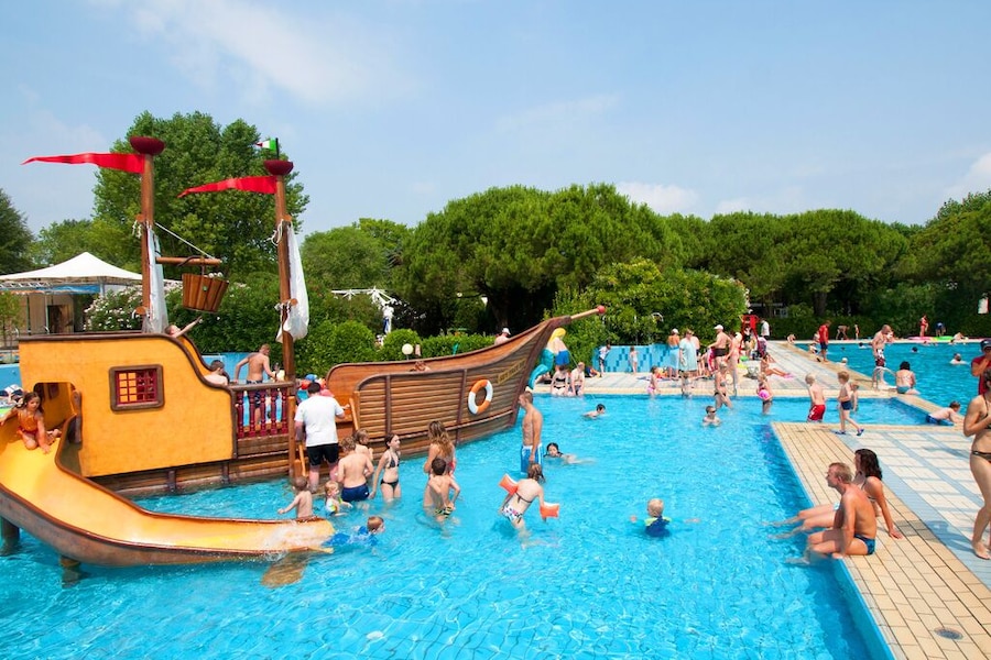 découvrez notre comparatif des campings suncamp en 2023 ! explorez les meilleures options de vacances en plein air, les services offerts, les avis des clients et trouvez le camping idéal pour vos prochaines aventures en famille ou entre amis.