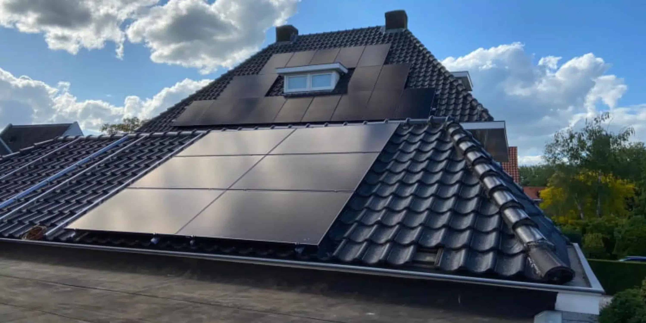 découvrez notre comparatif complet des panneaux solaires solarworld. analyse des performances, de la durabilité et du rapport qualité-prix pour vous aider à choisir la meilleure solution solaire adaptée à vos besoins.