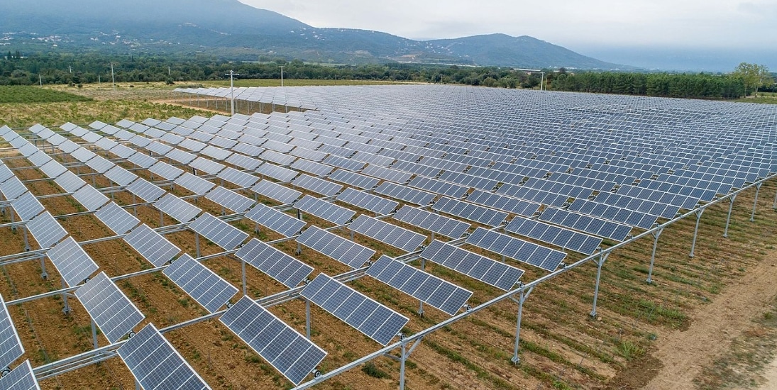 découvrez comment la coopération autour des panneaux solaires en france favorise une transition énergétique durable. informez-vous sur les initiatives, les projets collaboratifs et les avantages écologiques et économiques de l'énergie solaire à travers des partenariats innovants.