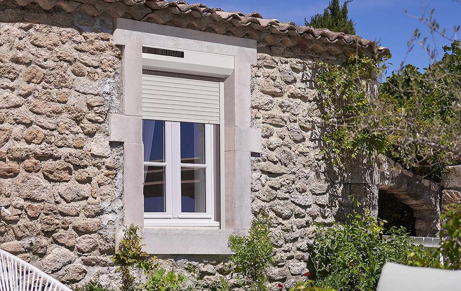 découvrez comment bénéficier du crédit d'impôt solaire pour financer l'installation de panneaux photovoltaïques. informez-vous sur les conditions, les taux et les avantages fiscaux pour réduire le coût de votre transition énergétique.