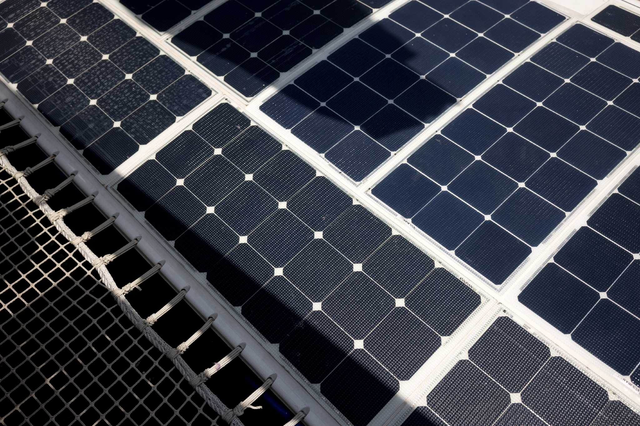 découvrez comment le crédit d'impôt pour les panneaux solaires en 2025 peut vous aider à réduire vos dépenses énergétiques et à promouvoir les énergies renouvelables. informez-vous sur les conditions d'éligibilité, les taux de réduction et les avantages fiscaux associés pour optimiser votre investissement.