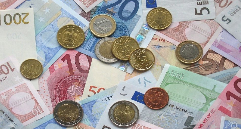 découvrez comment bénéficier du crédit d'impôt toiture en france pour réduire vos dépenses lors de l'isolation ou de la rénovation de votre toiture. maximisez vos économies tout en améliorant l'efficacité énergétique de votre habitation.
