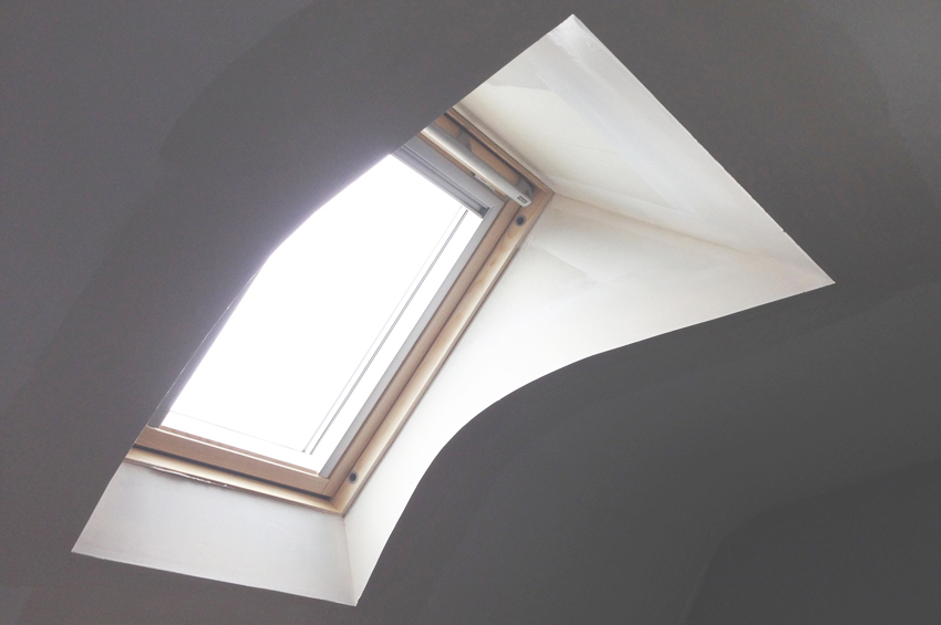 découvrez comment démonter un velux en toute sécurité avec nos conseils pratiques. cette guide étape par étape vous aidera à retirer facilement votre fenêtre de toit pour des réparations ou un remplacement. suivez nos astuces pour un démontage réussi et sans dommage.