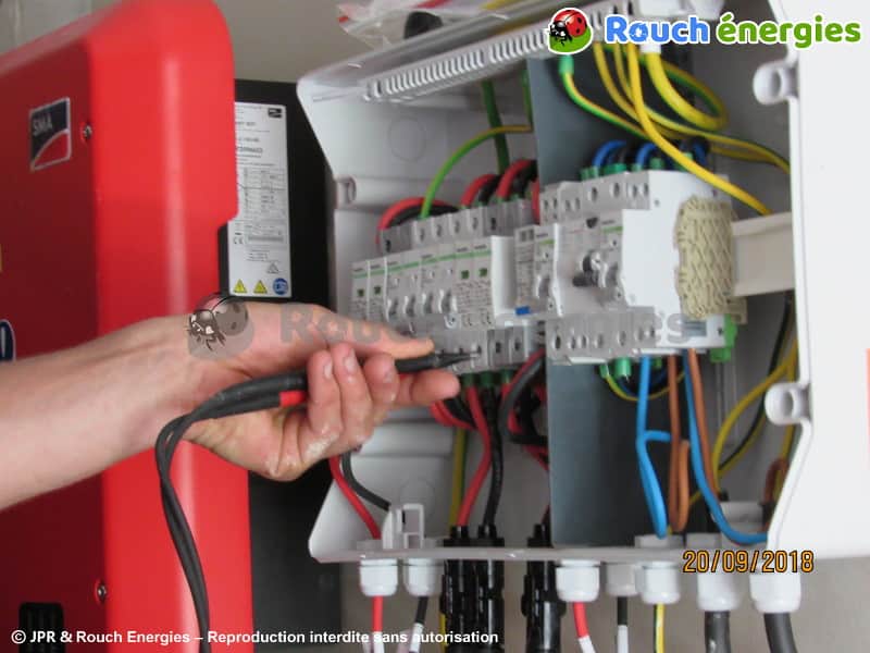 besoin d'un dépannage pour votre onduleur photovoltaïque ? notre équipe d'experts vous offre un service rapide et efficace pour résoudre tous vos problèmes d'onduleur pv et garantir le bon fonctionnement de votre système solaire.