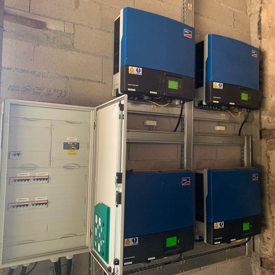 découvrez nos services de dépannage pour panneaux photovoltaïques. notre équipe d'experts intervient rapidement pour réparer et optimiser vos installations solaires, garantissant une production d'énergie optimale. contactez-nous dès aujourd'hui pour un service fiable et efficace.