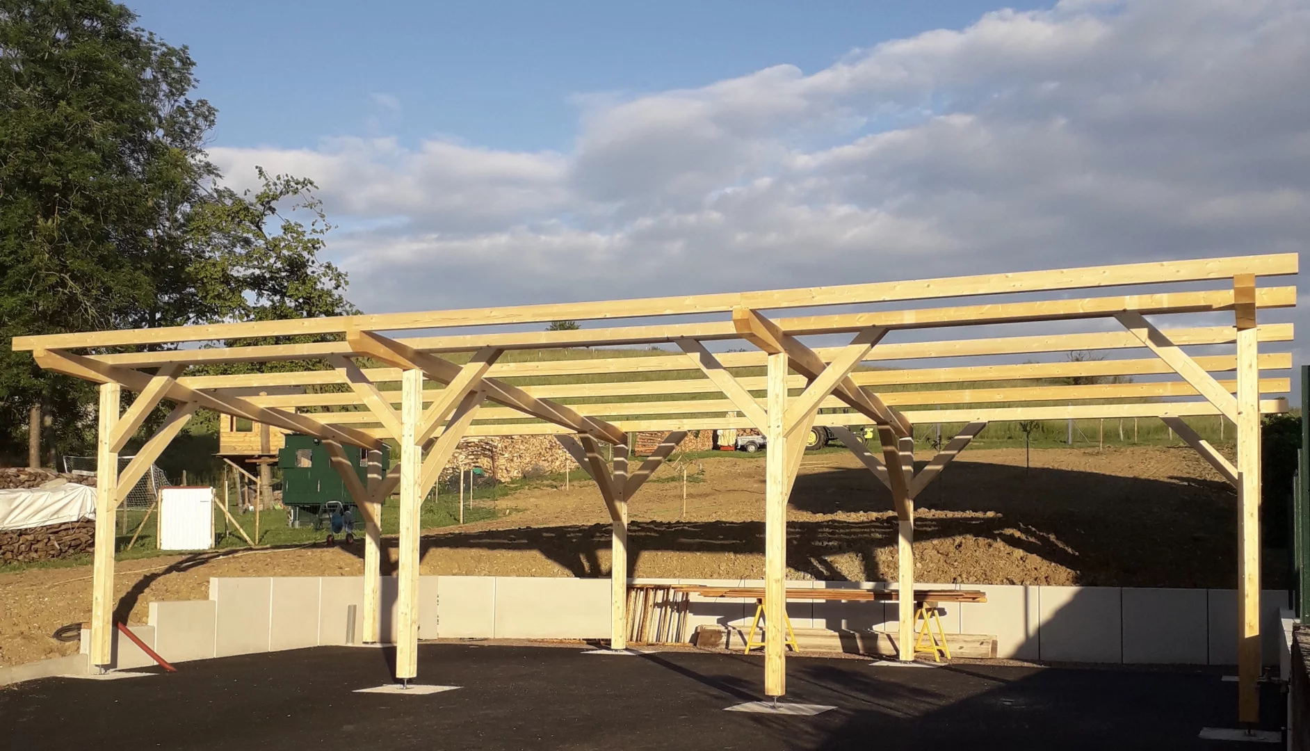 obtenez votre devis personnalisé pour un kit de bâtiment agricole adapté à vos besoins. découvrez nos solutions clé en main pour construire et aménager efficacement vos infrastructures agricoles.
