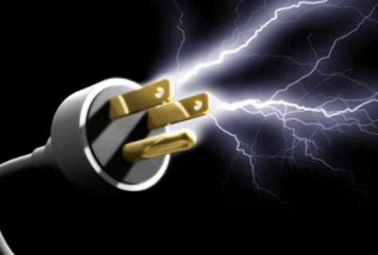 découvrez tout ce que vous devez savoir sur l'électricité : des concepts de base aux applications avancées, en passant par les risques et les équipements. l'énergie électrique, son importance dans notre quotidien et les innovations à venir dans le domaine.