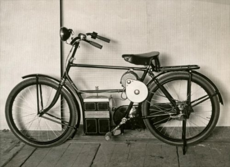 découvrez l'univers de l'électricité pour vélo : des conseils d'achat, des astuces d'entretien et les dernières innovations technologiques pour optimiser votre expérience de cycliste. équipez-vous pour des trajets plus verts et plus pratiques!