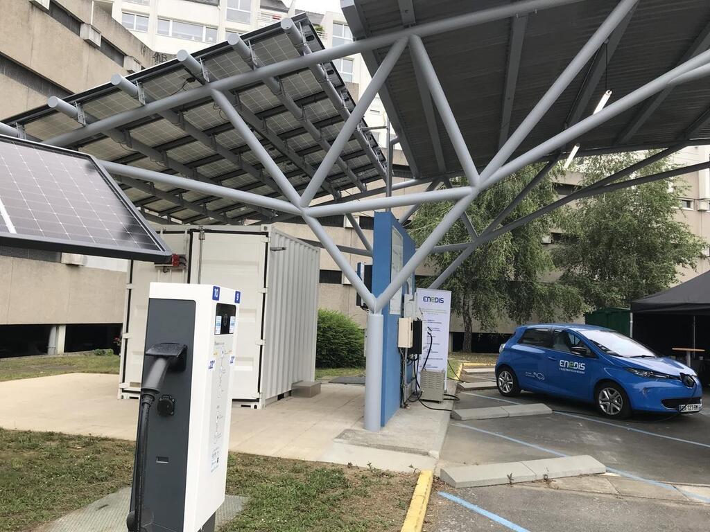 découvrez comment enedis, le gestionnaire du réseau d'électricité en france, s'engage dans l'énergie solaire. informez-vous sur les solutions photovoltaïques, les avantages de l'énergie renouvelable et comment enedis facilite l'intégration des installations solaires pour un avenir énergétique durable.