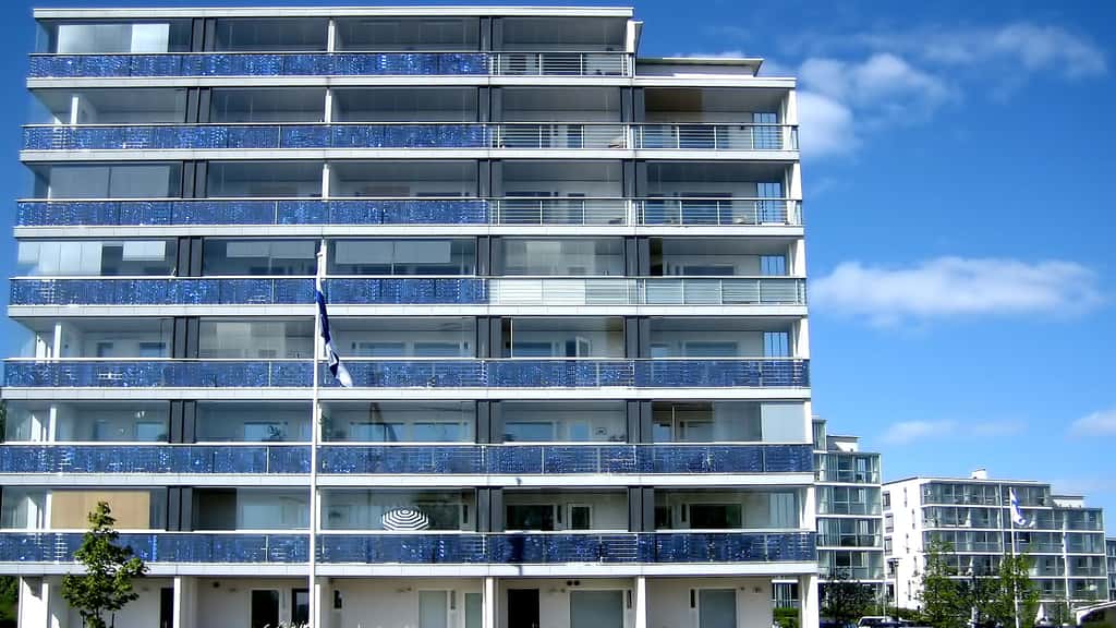 découvrez comment les éco-quartiers intègrent des panneaux solaires pour promouvoir une énergie durable et respectueuse de l'environnement. explorez les avantages de cette solution écologique pour un futur plus vert.