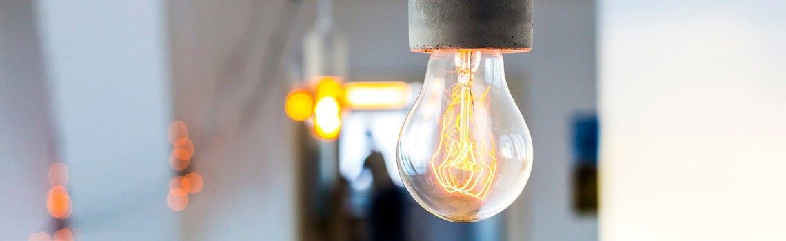 découvrez l'univers des lampes énergétiques : des solutions éclairantes et écologiques pour illuminer votre espace tout en réduisant votre consommation d'énergie. optez pour une lumière durable et performante.