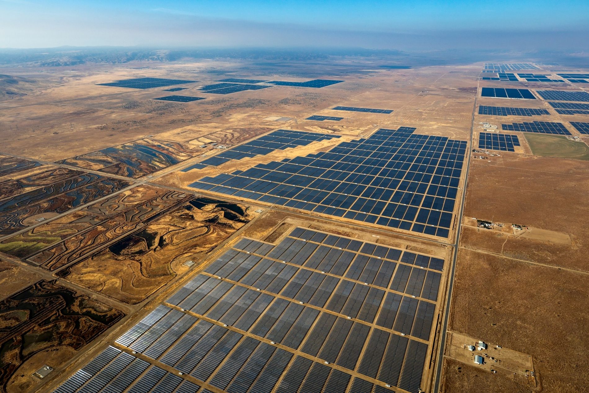 découvrez l'énergie solaire, une source d'énergie renouvelable et durable. apprenez comment elle peut réduire vos factures d'électricité, protéger l'environnement et contribuer à une transition énergétique efficace. explorez les avantages, les technologies et les solutions adaptées à vos besoins.
