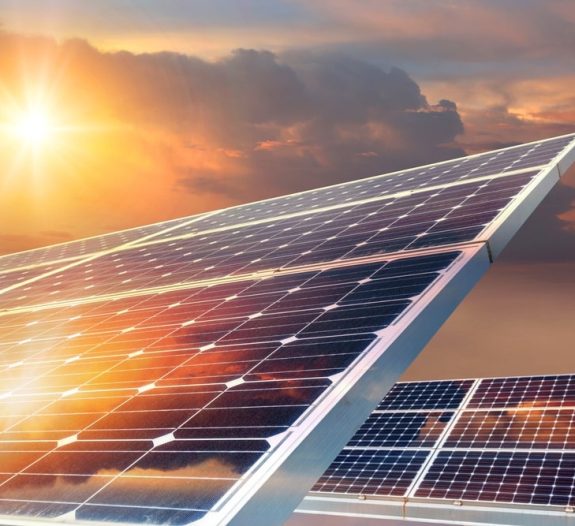découvrez les avantages de l'énergie solaire, une source d'énergie renouvelable et durable qui réduit votre facture d'électricité tout en protégeant l'environnement. apprenez comment tirer parti du soleil pour alimenter votre maison ou entreprise.