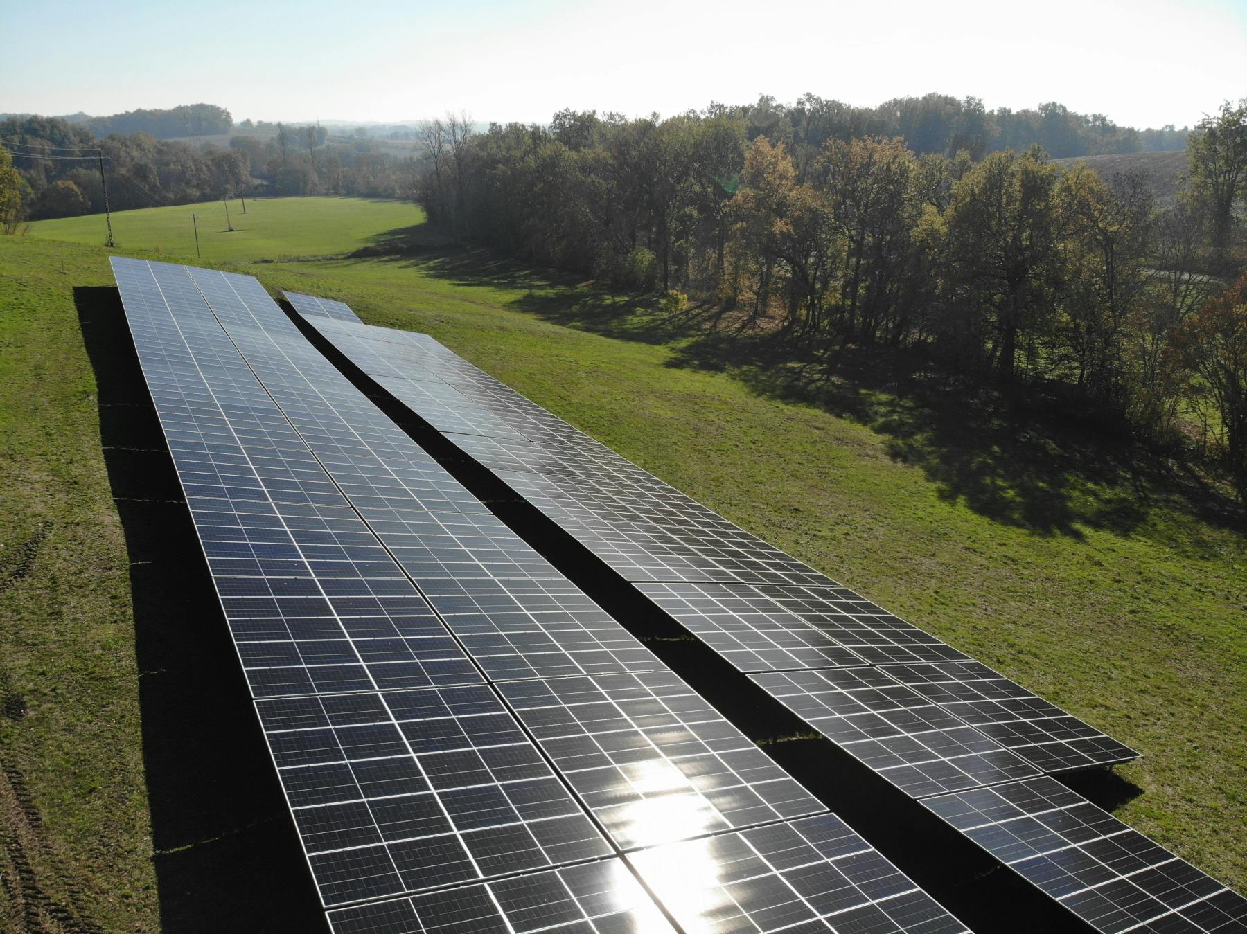 découvrez les solutions d'énergie solaire en dordogne pour une consommation d'énergie écologique et économique. profitez du soleil du sud-ouest de la france pour alimenter votre maison et réduire votre empreinte carbone.