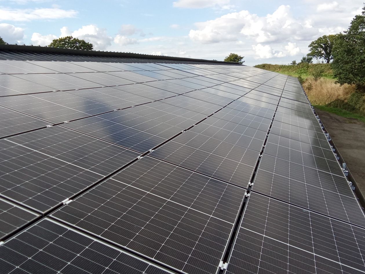 découvrez les avantages de l'énergie solaire durable : une solution écologique et économique pour réduire votre empreinte carbone tout en économisant sur vos factures d'électricité.