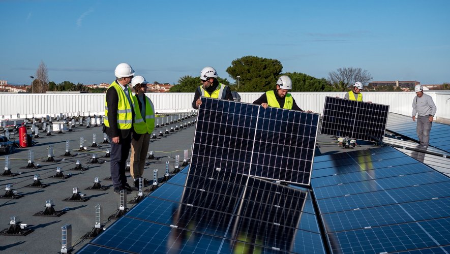 découvrez comment l'énergie solaire économique peut réduire vos factures d'électricité tout en préservant l'environnement. adoptez des solutions durables et accessibles pour un avenir énergétique plus vert.