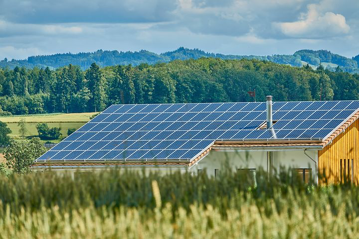 découvrez comment l'énergie solaire contribue à une économie verte durable, en réduisant notre empreinte carbone et en favorisant des solutions énergétiques renouvelables pour un avenir plus respectueux de l'environnement.
