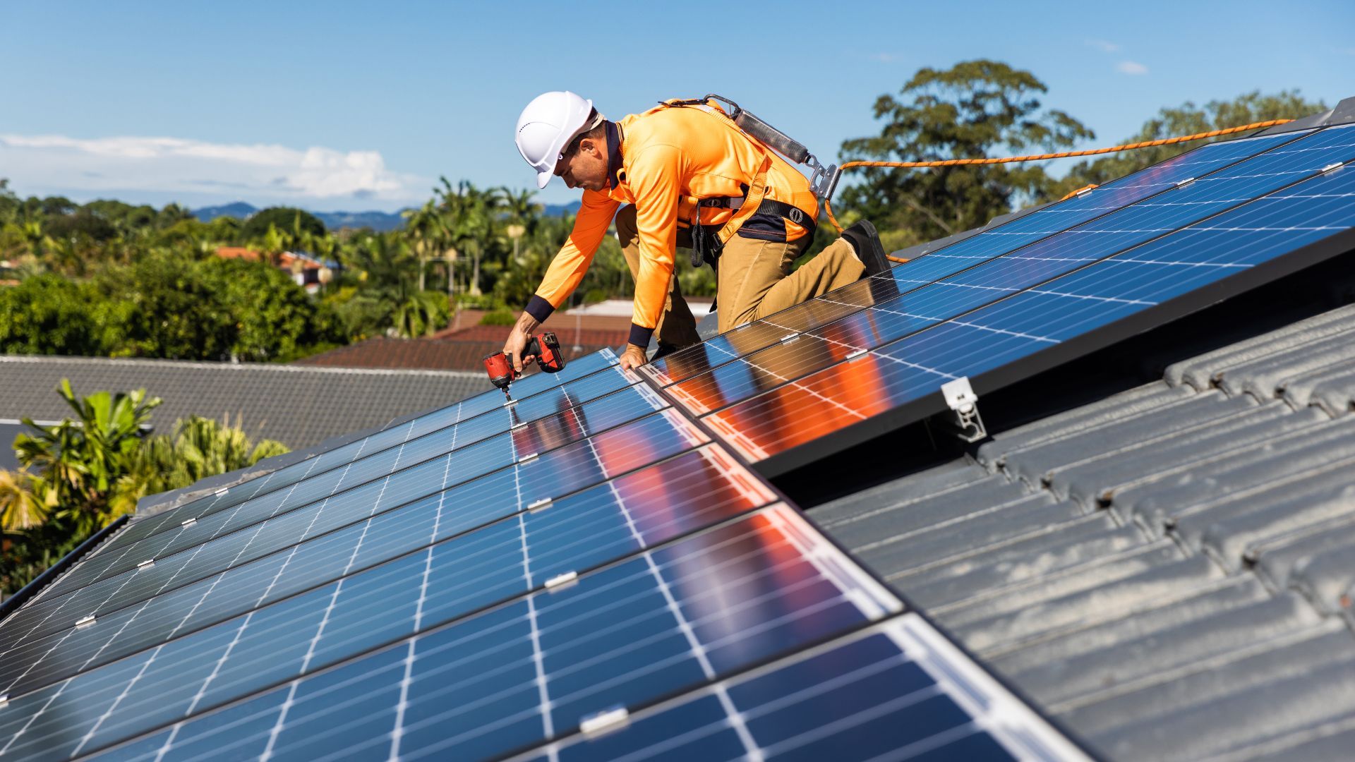 découvrez comment l'énergie solaire peut transformer vos factures d'électricité en économies considérables. apprenez les avantages financiers et environnementaux de l'énergie solaire pour votre maison et votre entreprise.