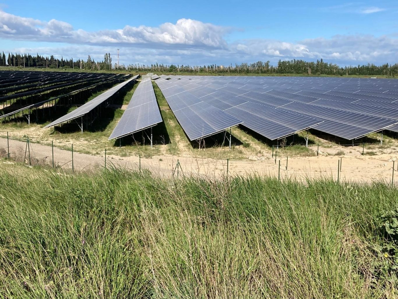 découvrez les solutions d'énergie solaire d'engie pv pour un avenir durable. optez pour des installations photovoltaïques performantes et respectueuses de l'environnement, tout en réduisant votre facture énergétique.