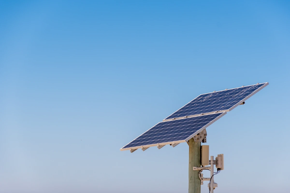 découvrez les enjeux clés des énergies renouvelables : leur impact sur l'environnement, la nécessité de la transition énergétique et les opportunités économiques qu'elles représentent pour un avenir durable.