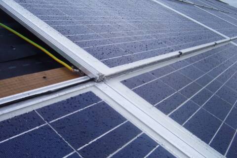 découvrez l'importance de l'étanchéité pour vos panneaux solaires. protégez votre installation contre l'humidité et maximisez son efficacité grâce à des solutions adaptées et des conseils d'experts.