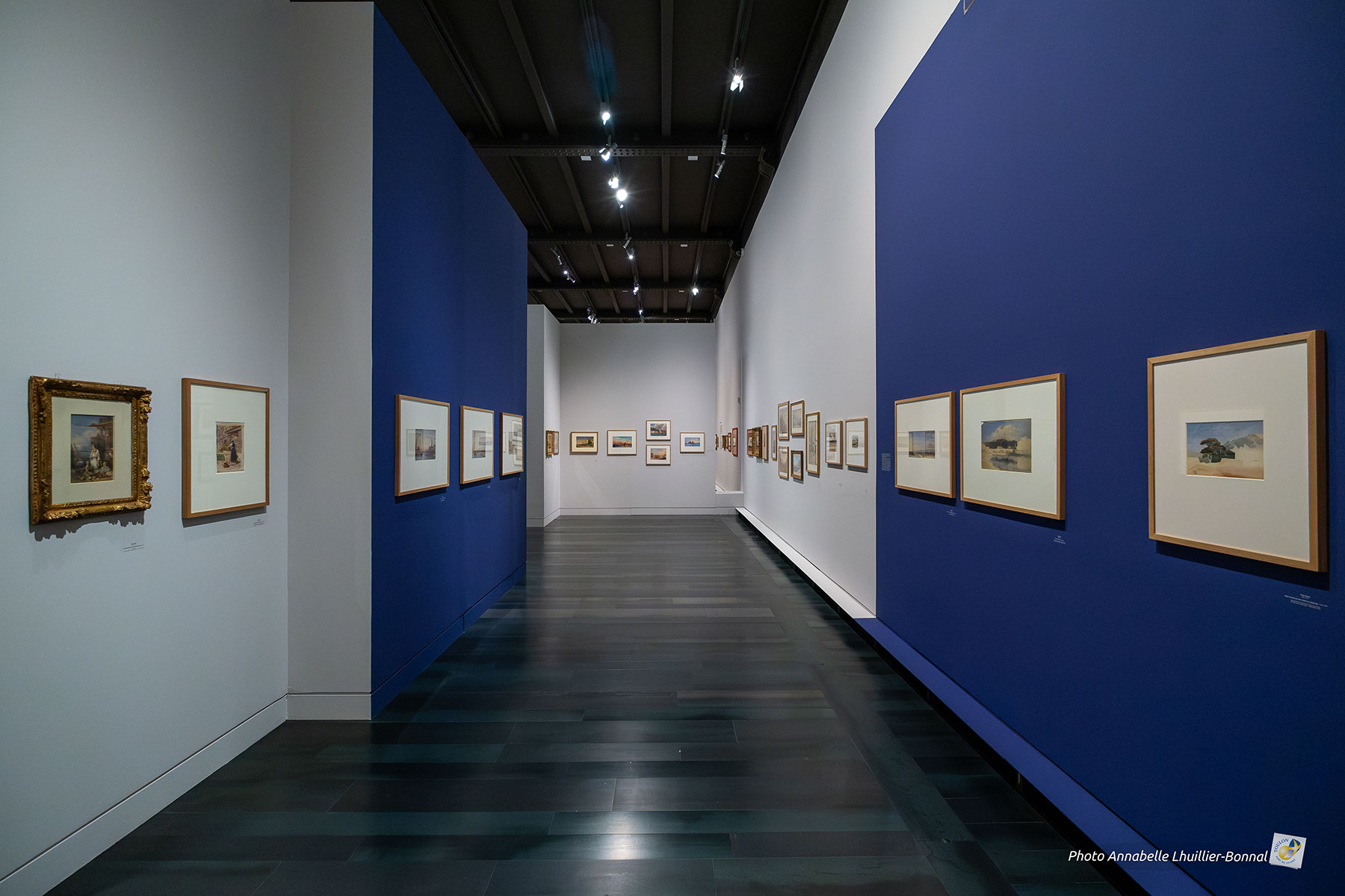 découvrez notre exposition captivante qui met en avant des œuvres d'art fascinantes et des installations innovantes. plongez dans un parcours artistique unique et enrichissant, qui interpelle les sens et stimule la réflexion.