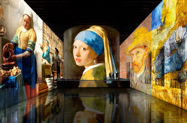 découvrez notre exposition captivante qui met en lumière des œuvres d'art uniques et des installations innovantes. plongez dans un univers créatif où l'imagination rencontre la réalité, lors d'un parcours inspirant à travers les talents d'artistes contemporains.