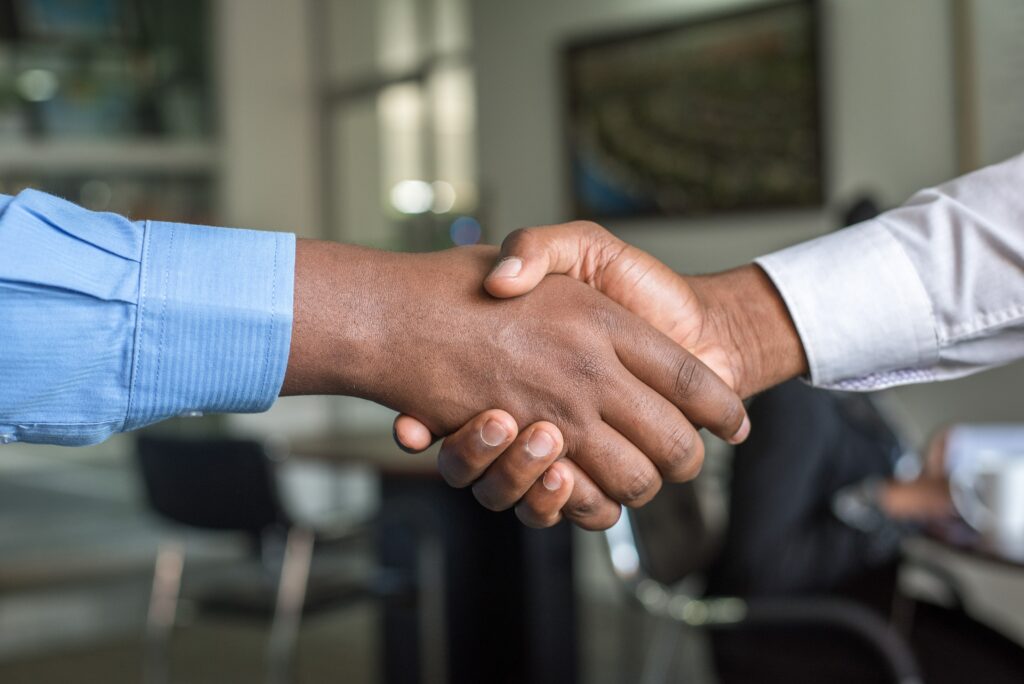 découvrez comment instaurer une confiance vérifiée dans vos relations et vos affaires, grâce à des stratégies éprouvées pour renforcer la transparence et la fiabilité.