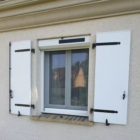 découvrez la fenêtre solaire économe, une solution innovante pour optimiser votre confort tout en réduisant votre consommation d'énergie. profitez d'une lumière naturelle abondante et d'une isolation thermique performante, tout en participant à la préservation de l'environnement. idéal pour les foyers soucieux d'économiser sur leurs factures énergétiques.