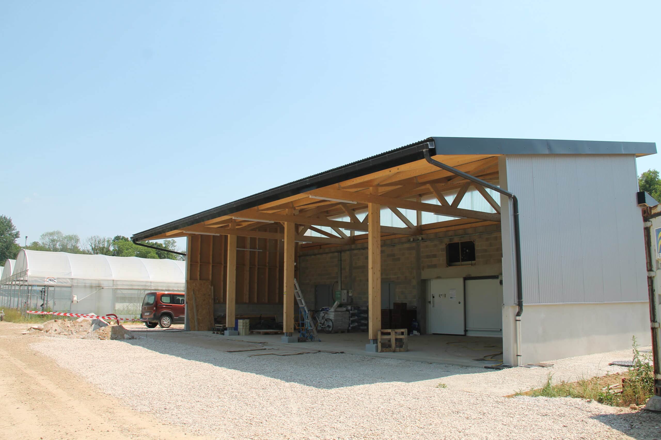 découvrez nos conseils et étapes clés pour bien fermer un hangar, assurer la sécurité de votre espace de stockage et optimiser l'utilisation de votre entrepôt. profitez d'astuces pratiques pour une fermeture efficace et durable.
