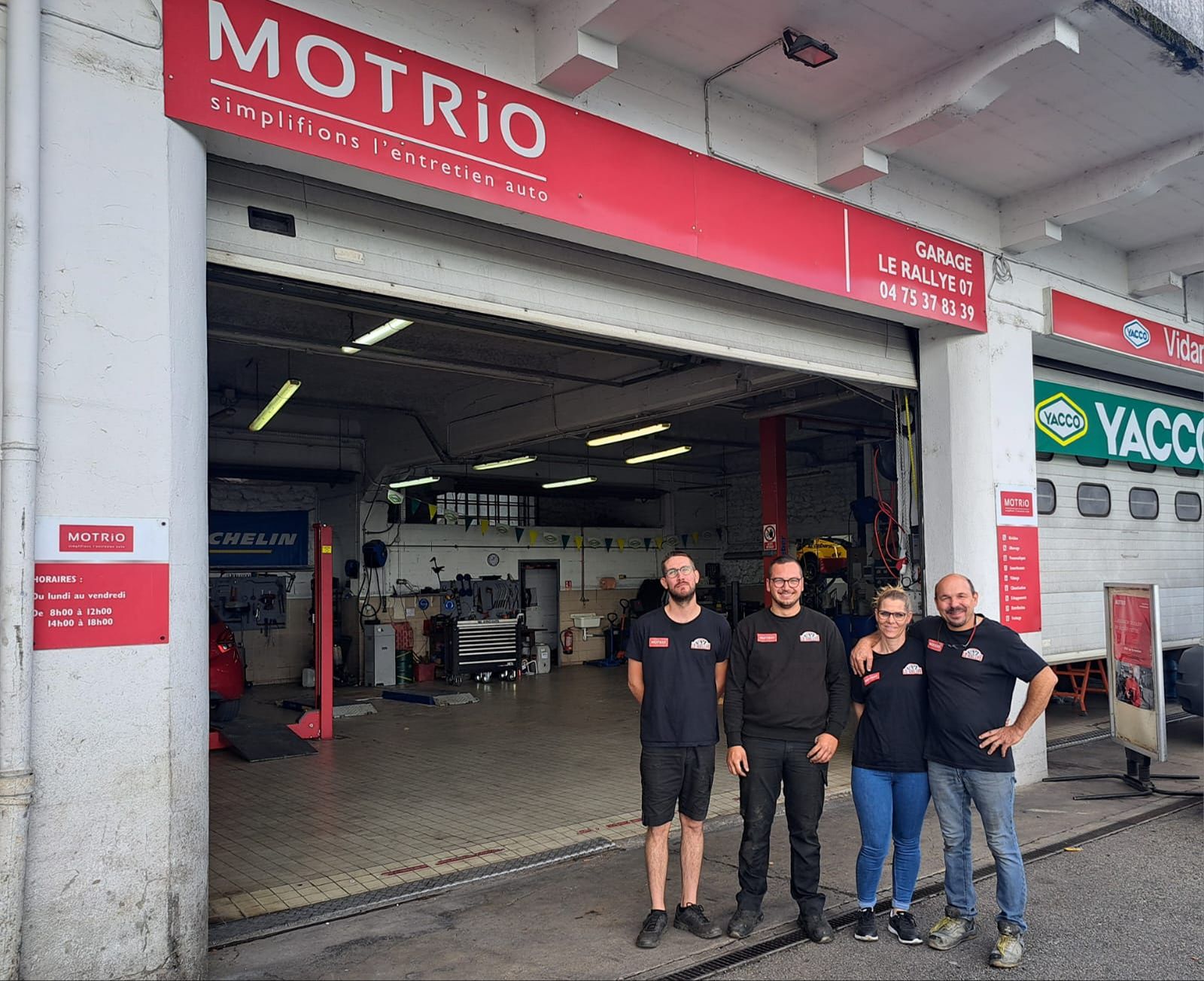découvrez notre garage, spécialisé dans l'entretien et la réparation de véhicules, offrant des services de qualité, des techniciens qualifiés et des tarifs compétitifs pour garantir la performance et la sécurité de votre automobile.