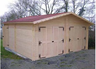 découvrez notre garage spacieux pouvant accueillir deux voitures, conçu pour optimiser l'espace tout en offrant une protection et un accès faciles. idéal pour les familles ou les passionnés d'automobiles.