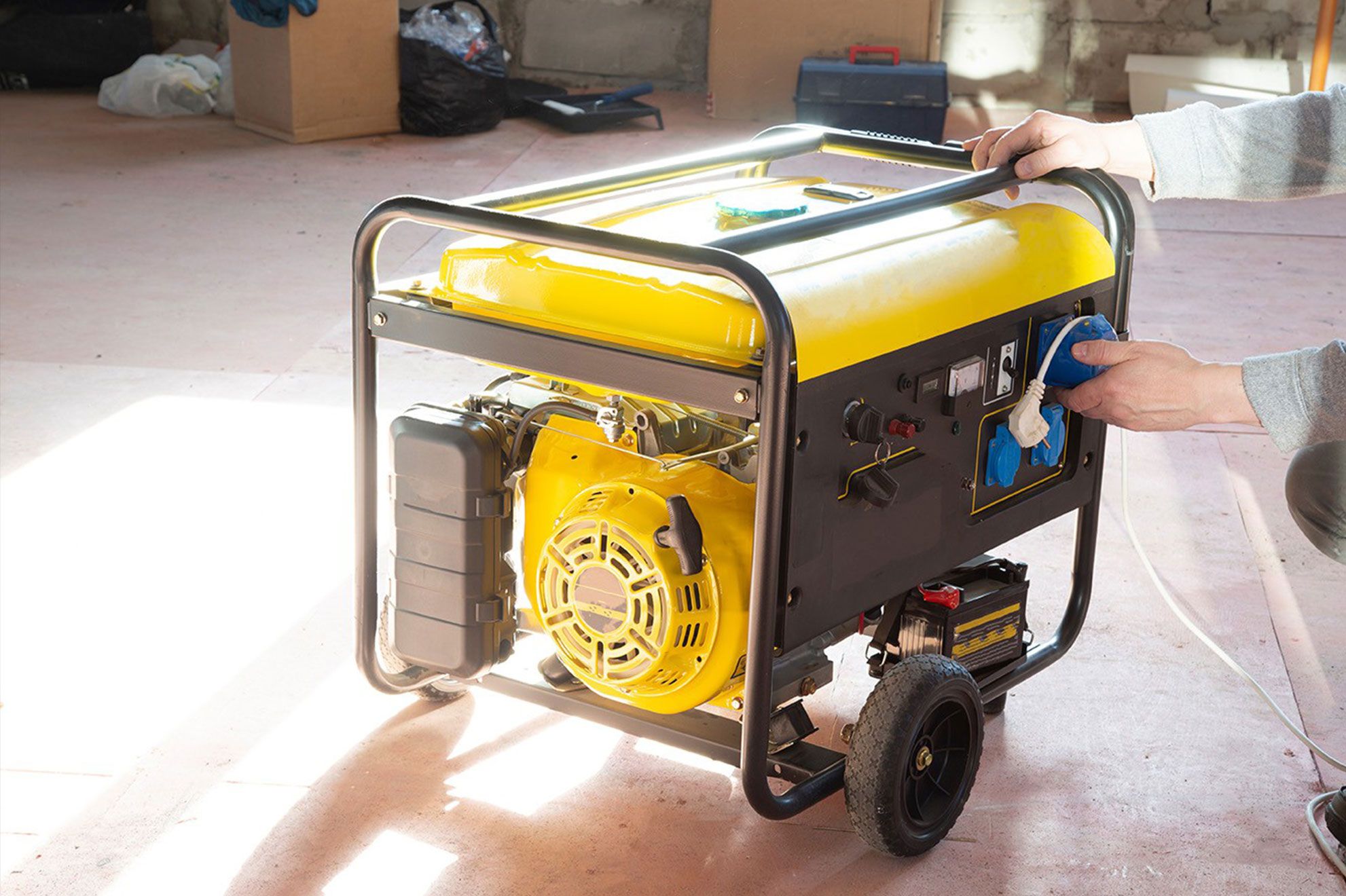 découvrez notre sélection de groupes électrogènes pour maison, idéals pour assurer une alimentation électrique fiable lors des pannes de courant. profitez d'une énergie de secours sécurisée et silencieuse pour tous vos besoins domestiques.