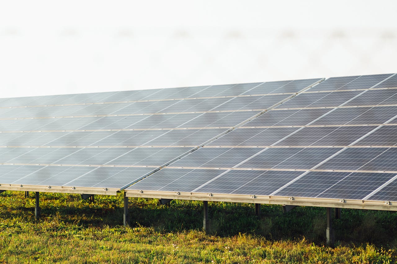 découvrez comment les plateformes influencent l'efficacité et l'adoption des panneaux solaires. analyse des tendances, des innovations et des défis que ces technologies apportent à l'énergie renouvelable.