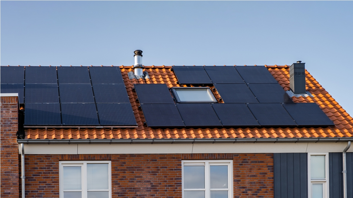 découvrez l'impact positif des panneaux solaires sur votre communauté. apprenez comment cette source d'énergie renouvelable contribue à la durabilité environnementale, favorise l'économie locale et améliore la qualité de vie des habitants. rejoignez la révolution verte dès aujourd'hui!