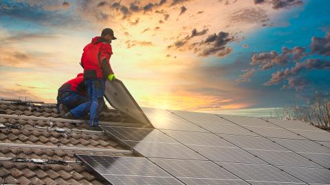 découvrez l'impact local des panneaux solaires sur l'environnement et l'économie. apprenez comment ces systèmes d'énergie renouvelable transforment les communautés en réduisant les émissions de carbone et en favorisant l'autonomie énergétique.