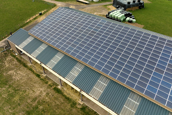 découvrez comment les panneaux photovoltaïques agricoles transforment l'avenir de l'agriculture en optimisant la production d'énergie tout en préservant l'environnement. apprenez les avantages, les installations et les innovations liées à l'énergie solaire dans le secteur agricole.