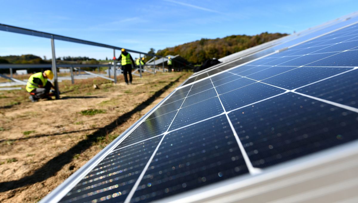 découvrez les causes et les conséquences des incendies photovoltaïques, ainsi que des conseils pour prévenir cet événement et assurer la sécurité de vos installations solaires. informez-vous sur les bonnes pratiques et la réglementation liée à la sécurité des panneaux solaires.